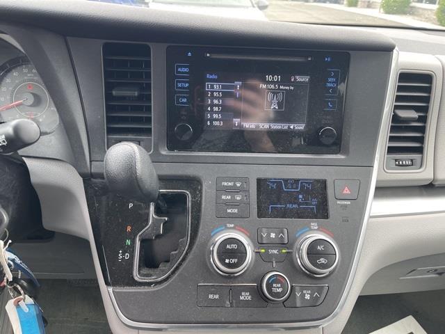 Used Toyota Sienna L 2017 | Blasius Federal Road. Brookfield, Connecticut Used Toyota Sienna L 2017 | Blasius Federal Road. Brookfield, Connecticut
