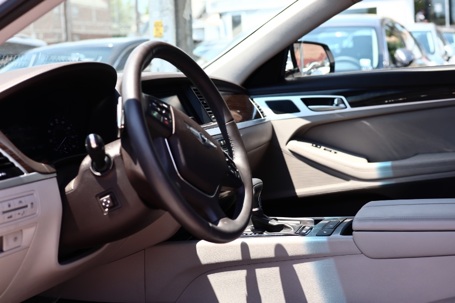 Used Genesis G80 3.8L RWD 2018 | Hillside Auto Mall Inc.. Jamaica, New York Used Genesis G80 3.8L RWD 2018 | Hillside Auto Mall Inc.. Jamaica, New York