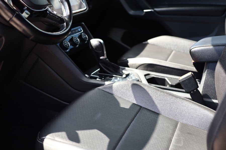 Used Volkswagen Tiguan 2.0T SEL 4MOTION 2018 | Hillside Auto Mall Inc.. Jamaica, New York Used Volkswagen Tiguan 2.0T SEL 4MOTION 2018 | Hillside Auto Mall Inc.. Jamaica, New York