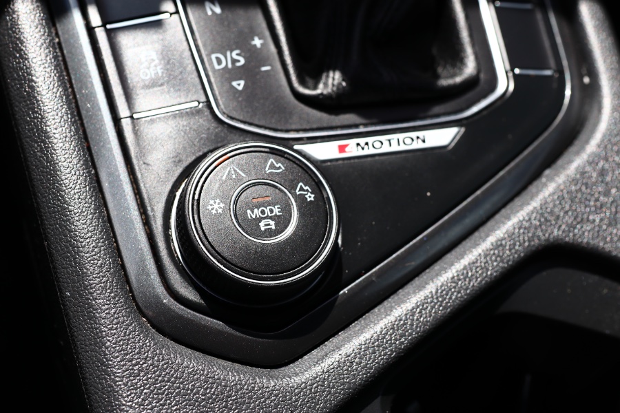 Used Volkswagen Tiguan 2.0T SEL 4MOTION 2018 | Hillside Auto Mall Inc.. Jamaica, New York Used Volkswagen Tiguan 2.0T SEL 4MOTION 2018 | Hillside Auto Mall Inc.. Jamaica, New York