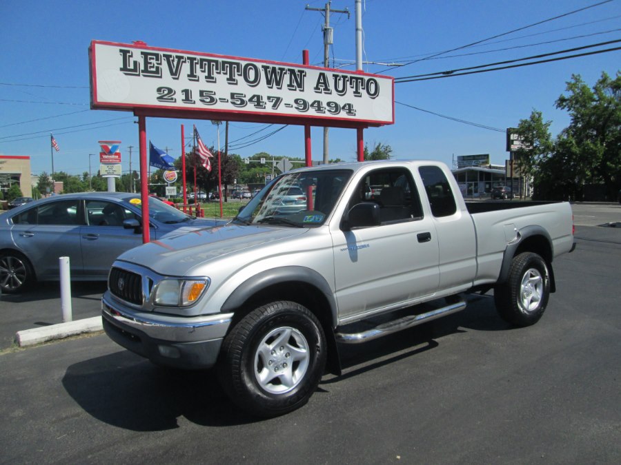 2004 Toyota Tacoma XtraCab Auto 4WD (SE), available for sale in Levittown, Pennsylvania | Levittown Auto. Levittown, Pennsylvania