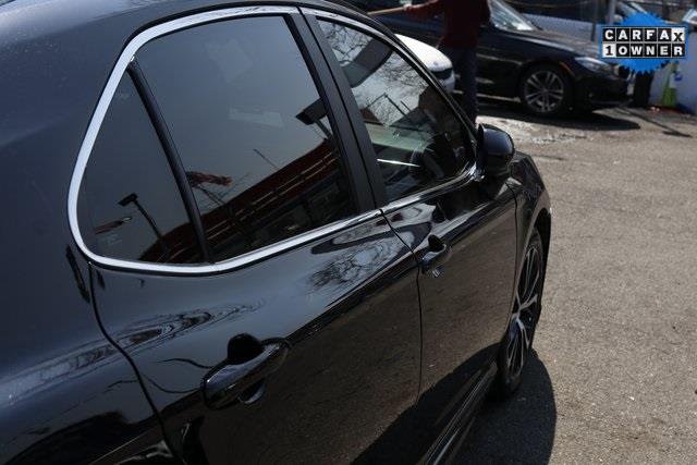 Used Toyota Camry SE 2018 | Hillside Auto Outlet. Jamaica, New York Used Toyota Camry SE 2018 | Hillside Auto Outlet. Jamaica, New York