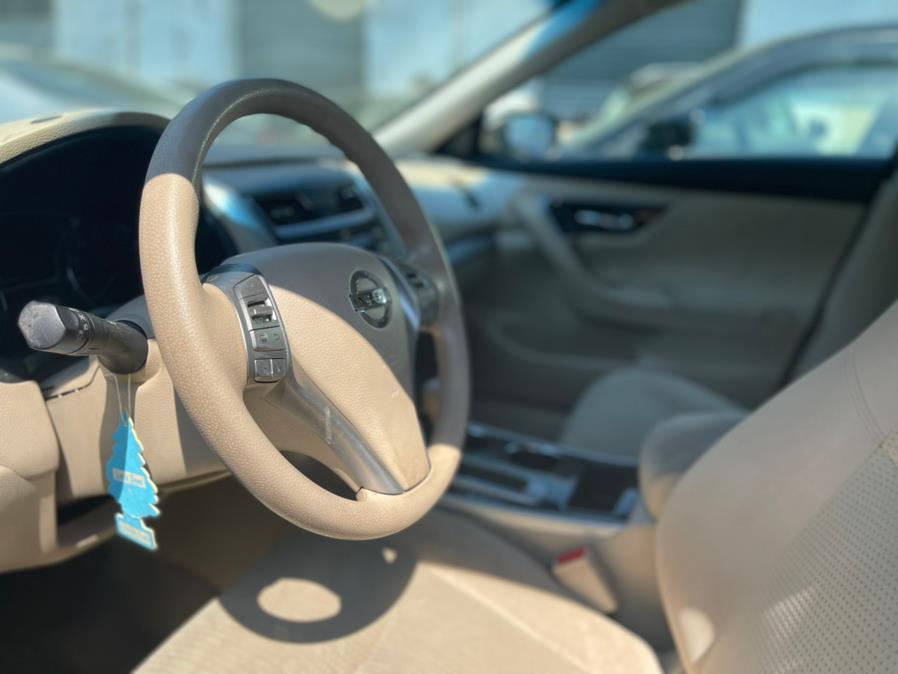Used Nissan Altima 4dr Sdn I4 2.5 S 2014 | NYC Automart Inc. Brooklyn, New York Used Nissan Altima 4dr Sdn I4 2.5 S 2014 | NYC Automart Inc. Brooklyn, New York