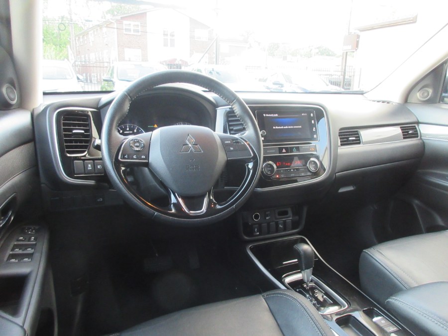 2019 Mitsubishi Outlander SEL FWD, available for sale in Linden, New Jersey | Route 27 Auto Mall. Linden, New Jersey 2019 Mitsubishi Outlander SEL FWD, available for sale in Linden, New Jersey | Route 27 Auto Mall. Linden, New Jersey