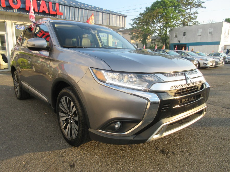2019 Mitsubishi Outlander SEL FWD, available for sale in Linden, New Jersey | Route 27 Auto Mall. Linden, New Jersey 2019 Mitsubishi Outlander SEL FWD, available for sale in Linden, New Jersey | Route 27 Auto Mall. Linden, New Jersey
