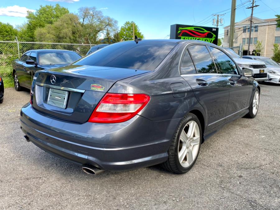 Used Mercedes-Benz C-Class 4dr Sdn C300 Sport RWD 2011 | Easy Credit of Jersey. Little Ferry, New Jersey