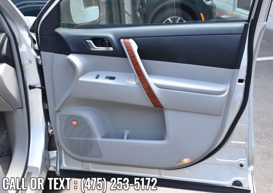 Used Toyota Highlander 4WD 4dr Limited 2008 | Highline Car Connection. Waterbury, Connecticut Used Toyota Highlander 4WD 4dr Limited 2008 | Highline Car Connection. Waterbury, Connecticut