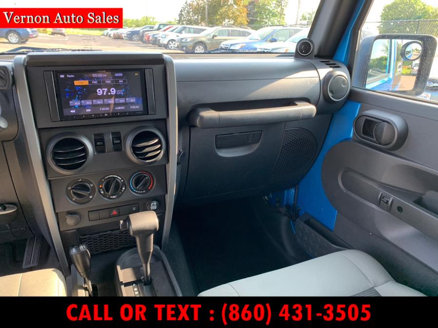 2009 Jeep Wrangler 4WD 2dr X, available for sale in Manchester, Connecticut | Vernon Auto Sale & Service. Manchester, Connecticut 2009 Jeep Wrangler 4WD 2dr X, available for sale in Manchester, Connecticut | Vernon Auto Sale & Service. Manchester, Connecticut