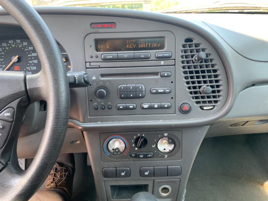 Used Saab 9-3 5dr HB Auto w/Sunroof 2000 | Dealertown Auto Wholesalers. Milford, Connecticut Used Saab 9-3 5dr HB Auto w/Sunroof 2000 | Dealertown Auto Wholesalers. Milford, Connecticut