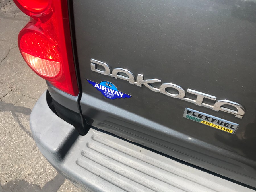 Used Dodge Dakota 4WD Crew Cab Laramie 2008 | Airway Motors. Bridgeport, Connecticut