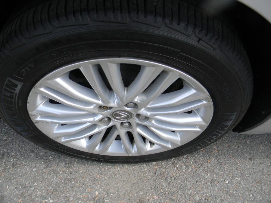 Used Lexus ES 350 4dr Sdn 2013 | M&M Vehicles Inc dba Central Motors. Southborough, Massachusetts Used Lexus ES 350 4dr Sdn 2013 | M&M Vehicles Inc dba Central Motors. Southborough, Massachusetts