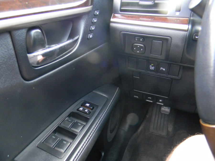 Used Lexus ES 350 4dr Sdn 2013 | M&M Vehicles Inc dba Central Motors. Southborough, Massachusetts Used Lexus ES 350 4dr Sdn 2013 | M&M Vehicles Inc dba Central Motors. Southborough, Massachusetts