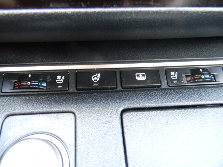 Used Lexus ES 350 4dr Sdn 2013 | M&M Vehicles Inc dba Central Motors. Southborough, Massachusetts Used Lexus ES 350 4dr Sdn 2013 | M&M Vehicles Inc dba Central Motors. Southborough, Massachusetts