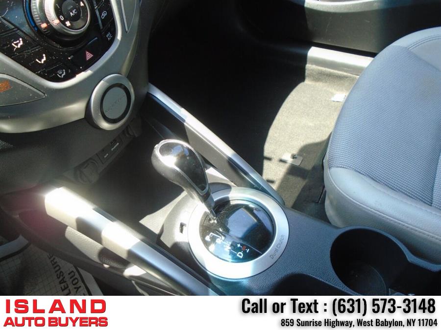 Used Hyundai Veloster Base 3dr Coupe DCT 2013 | Island Auto Buyers. West Babylon, New York Used Hyundai Veloster Base 3dr Coupe DCT 2013 | Island Auto Buyers. West Babylon, New York