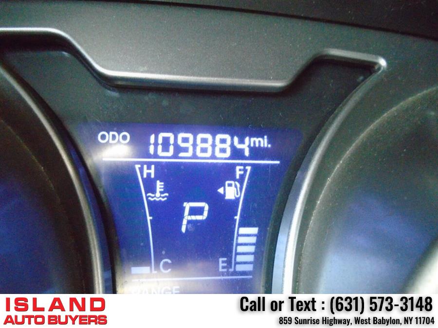 Used Hyundai Veloster Base 3dr Coupe DCT 2013 | Island Auto Buyers. West Babylon, New York Used Hyundai Veloster Base 3dr Coupe DCT 2013 | Island Auto Buyers. West Babylon, New York