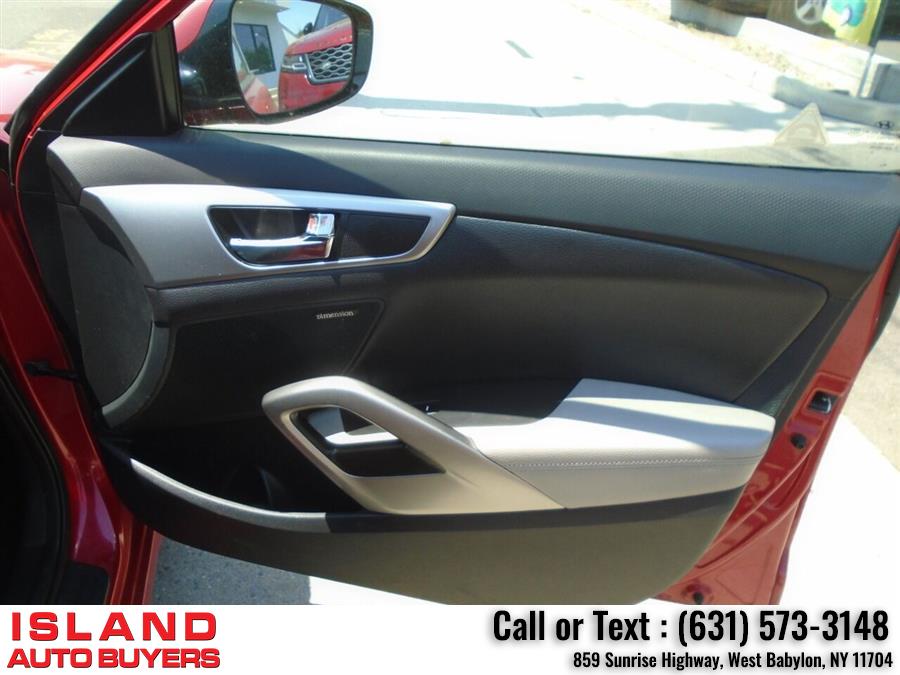 Used Hyundai Veloster Base 3dr Coupe DCT 2013 | Island Auto Buyers. West Babylon, New York Used Hyundai Veloster Base 3dr Coupe DCT 2013 | Island Auto Buyers. West Babylon, New York