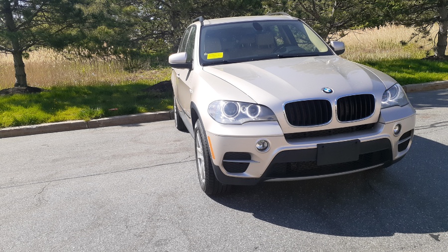 2013 BMW X5 AWD 4dr xDrive35i, available for sale in Revere, Massachusetts | Wonderland Auto. Revere, Massachusetts 2013 BMW X5 AWD 4dr xDrive35i, available for sale in Revere, Massachusetts | Wonderland Auto. Revere, Massachusetts