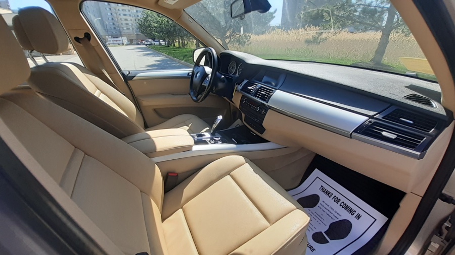 2013 BMW X5 AWD 4dr xDrive35i, available for sale in Revere, Massachusetts | Wonderland Auto. Revere, Massachusetts 2013 BMW X5 AWD 4dr xDrive35i, available for sale in Revere, Massachusetts | Wonderland Auto. Revere, Massachusetts