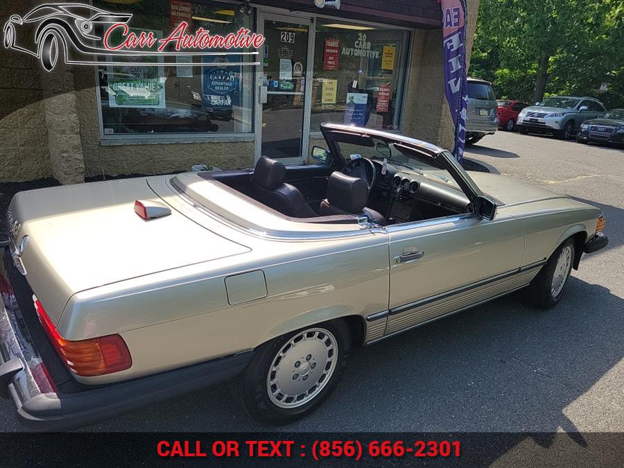 Used Mercedes-Benz 560 Series 2dr Roadster 560SL 1987 | Carr Automotive. Delran, New Jersey