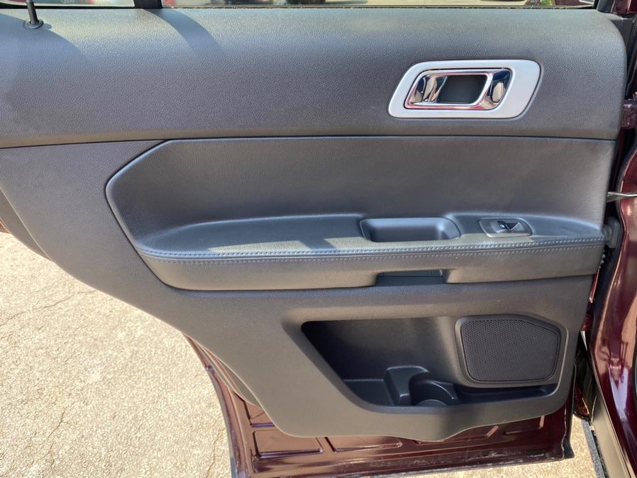 Used Ford Explorer 4WD 4dr Limited 2011 | Lava Motors 2 Inc. Canton, Connecticut Used Ford Explorer 4WD 4dr Limited 2011 | Lava Motors 2 Inc. Canton, Connecticut
