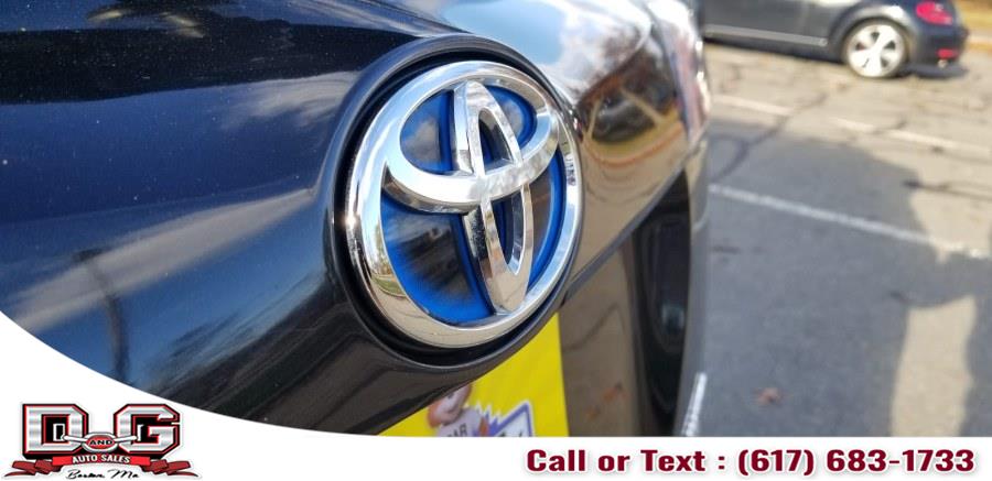 2016 Toyota RAV4 Hybrid AWD 4dr Limited (Natl), available for sale in Watertown, Massachusetts | D&G Auto. Watertown, Massachusetts 2016 Toyota RAV4 Hybrid AWD 4dr Limited (Natl), available for sale in Watertown, Massachusetts | D&G Auto. Watertown, Massachusetts