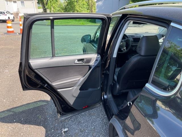 Used Volkswagen Tiguan Sport 2017 | Blasius Federal Road. Brookfield, Connecticut Used Volkswagen Tiguan Sport 2017 | Blasius Federal Road. Brookfield, Connecticut