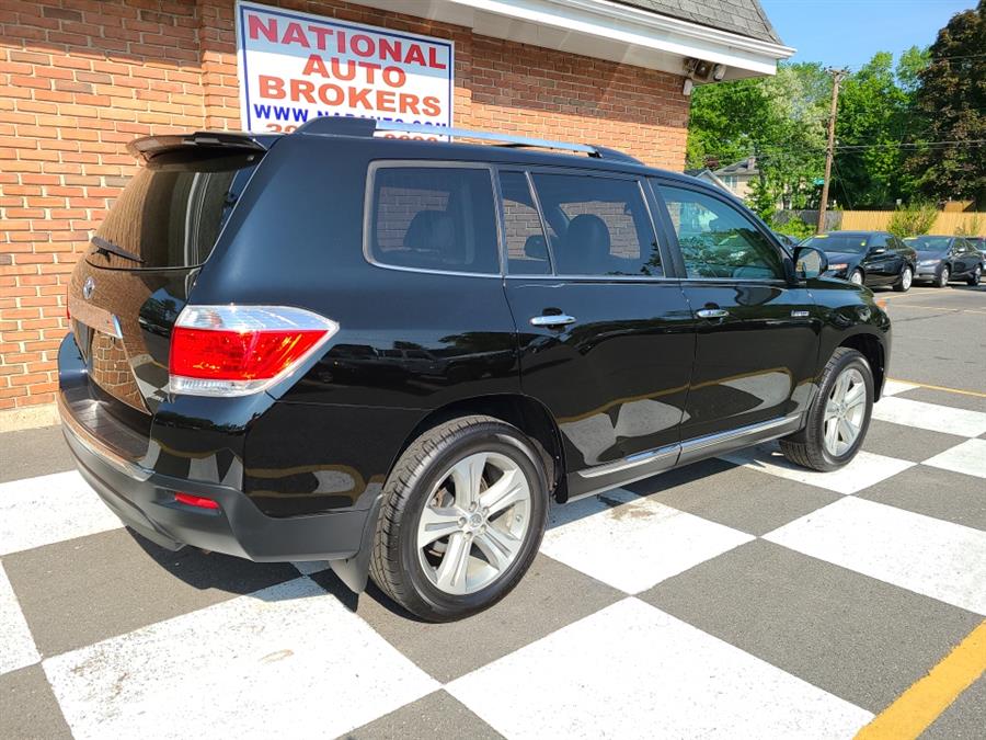 Used Toyota Highlander 4WD 4dr V6 Limited 2013 | National Auto Brokers, Inc.. Waterbury, Connecticut Used Toyota Highlander 4WD 4dr V6 Limited 2013 | National Auto Brokers, Inc.. Waterbury, Connecticut
