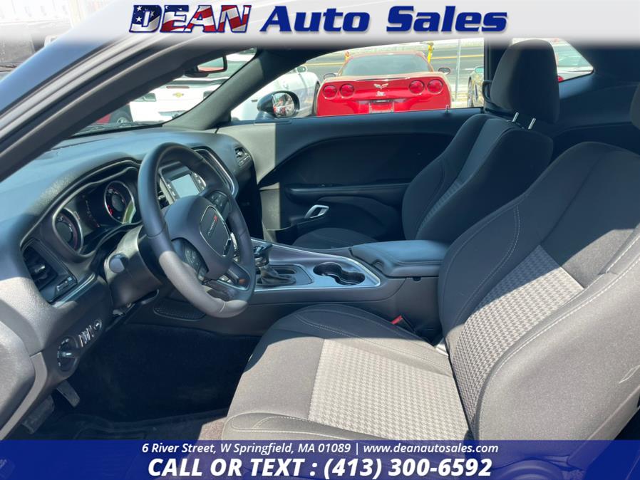 Used Dodge Challenger 2dr Cpe SXT 2016 | Dean Auto Sales. W Springfield, Massachusetts Used Dodge Challenger 2dr Cpe SXT 2016 | Dean Auto Sales. W Springfield, Massachusetts