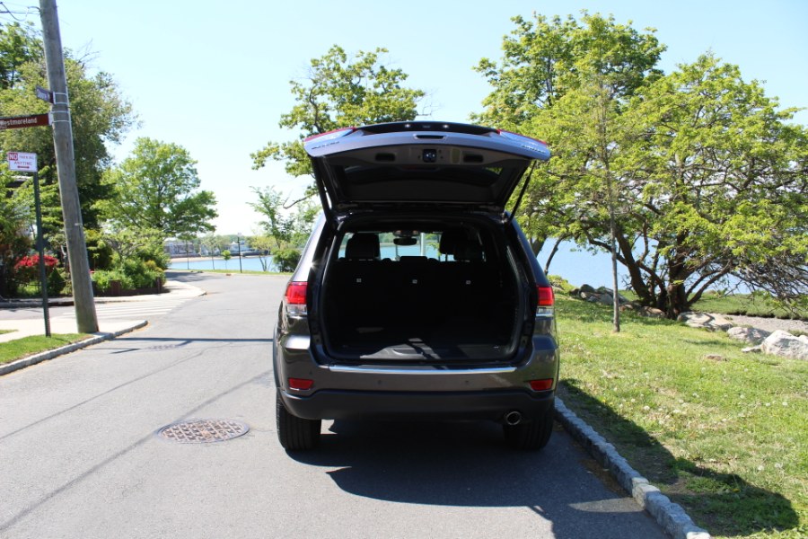 2020 Jeep Grand Cherokee Limited 4x4, available for sale in Great Neck, New York | Great Neck Car Buyers & Sellers. Great Neck, New York 2020 Jeep Grand Cherokee Limited 4x4, available for sale in Great Neck, New York | Great Neck Car Buyers & Sellers. Great Neck, New York