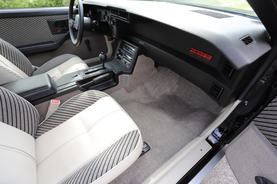 1984 Chevrolet Camaro 2dr Coupe Sport, available for sale in North Salem, New York | Meccanic Shop North Inc. North Salem, New York 1984 Chevrolet Camaro 2dr Coupe Sport, available for sale in North Salem, New York | Meccanic Shop North Inc. North Salem, New York