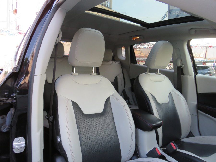 Used Jeep Compass Limited 4x4 PANO/NAVI Mopar Edition 2018 | Road Masters II INC. Middle Village, New York Used Jeep Compass Limited 4x4 PANO/NAVI Mopar Edition 2018 | Road Masters II INC. Middle Village, New York