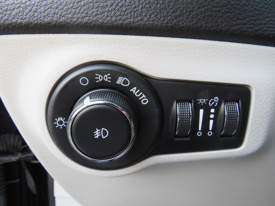 Used Jeep Compass Limited 4x4 PANO/NAVI Mopar Edition 2018 | Road Masters II INC. Middle Village, New York Used Jeep Compass Limited 4x4 PANO/NAVI Mopar Edition 2018 | Road Masters II INC. Middle Village, New York