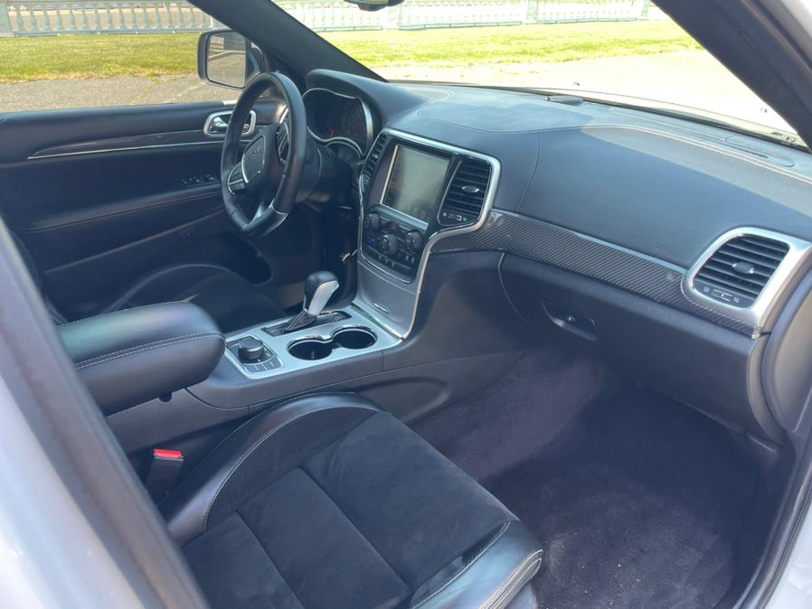 Used Jeep Grand Cherokee 4WD 4dr SRT 2016 | CT Auto. Bridgeport, Connecticut Used Jeep Grand Cherokee 4WD 4dr SRT 2016 | CT Auto. Bridgeport, Connecticut