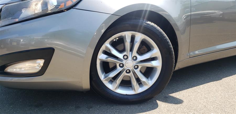 2012 Kia Optima 4dr Sdn 2.4L Auto EX, available for sale in Little Ferry, New Jersey | Victoria Preowned Autos Inc. Little Ferry, New Jersey 2012 Kia Optima 4dr Sdn 2.4L Auto EX, available for sale in Little Ferry, New Jersey | Victoria Preowned Autos Inc. Little Ferry, New Jersey