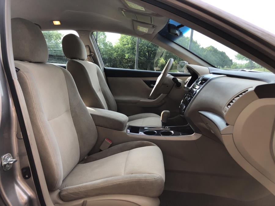 Used Nissan Altima 4dr Sdn I4 2.5 S 2013 | Wholesale Direct Motors. Beavercreek, Ohio Used Nissan Altima 4dr Sdn I4 2.5 S 2013 | Wholesale Direct Motors. Beavercreek, Ohio