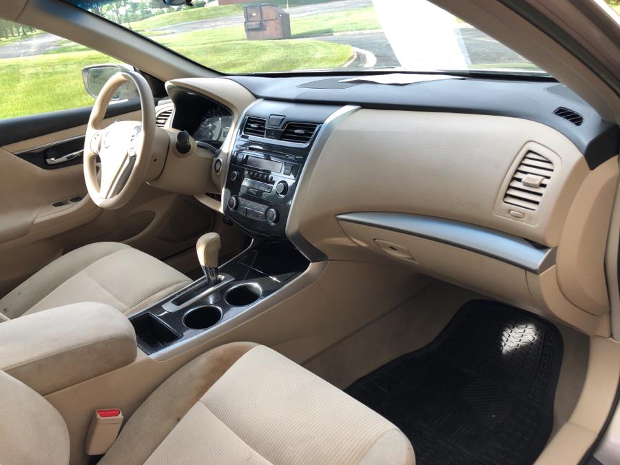 Used Nissan Altima 4dr Sdn I4 2.5 S 2013 | Wholesale Direct Motors. Beavercreek, Ohio Used Nissan Altima 4dr Sdn I4 2.5 S 2013 | Wholesale Direct Motors. Beavercreek, Ohio