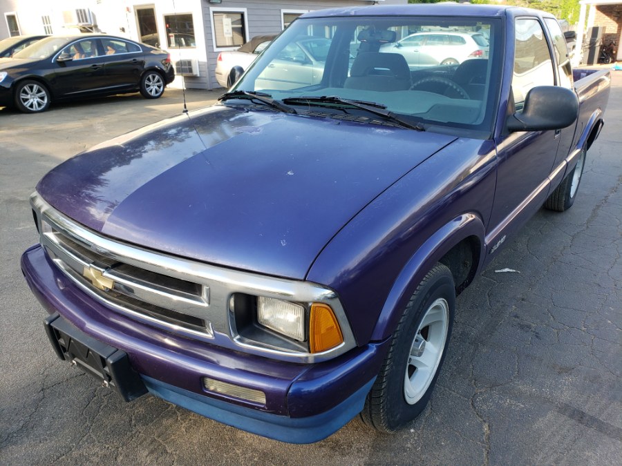 1995 Chevrolet S-10 Ext Cab 122.9" WB LS (CA), available for sale in Auburn, New Hampshire | ODA Auto Precision LLC. Auburn, New Hampshire