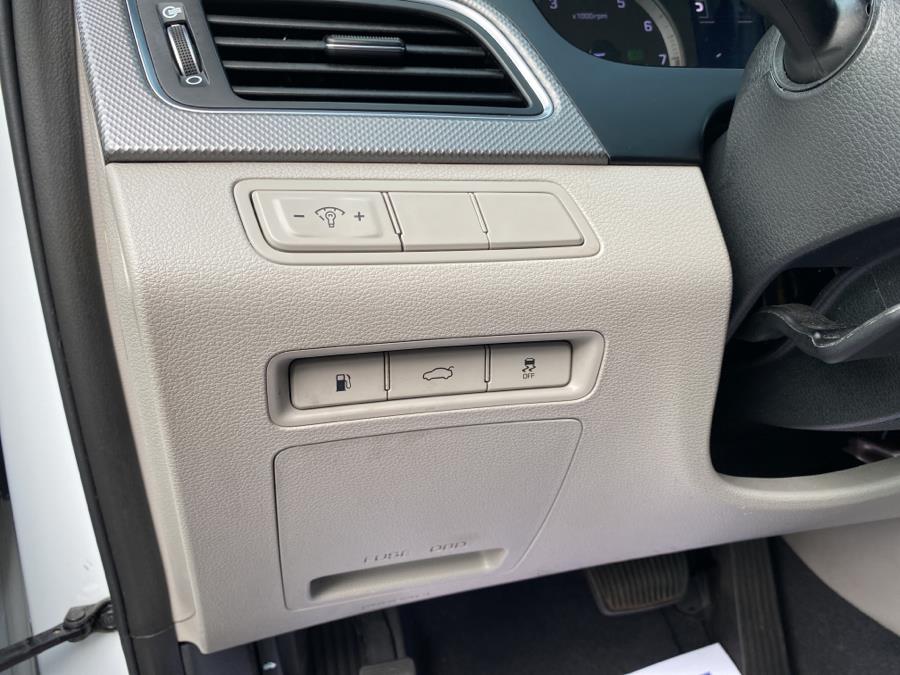 2017 Hyundai Sonata 2.4L PZEV, available for sale in Springfield, Massachusetts | Absolute Motors Inc. Springfield, Massachusetts 2017 Hyundai Sonata 2.4L PZEV, available for sale in Springfield, Massachusetts | Absolute Motors Inc. Springfield, Massachusetts
