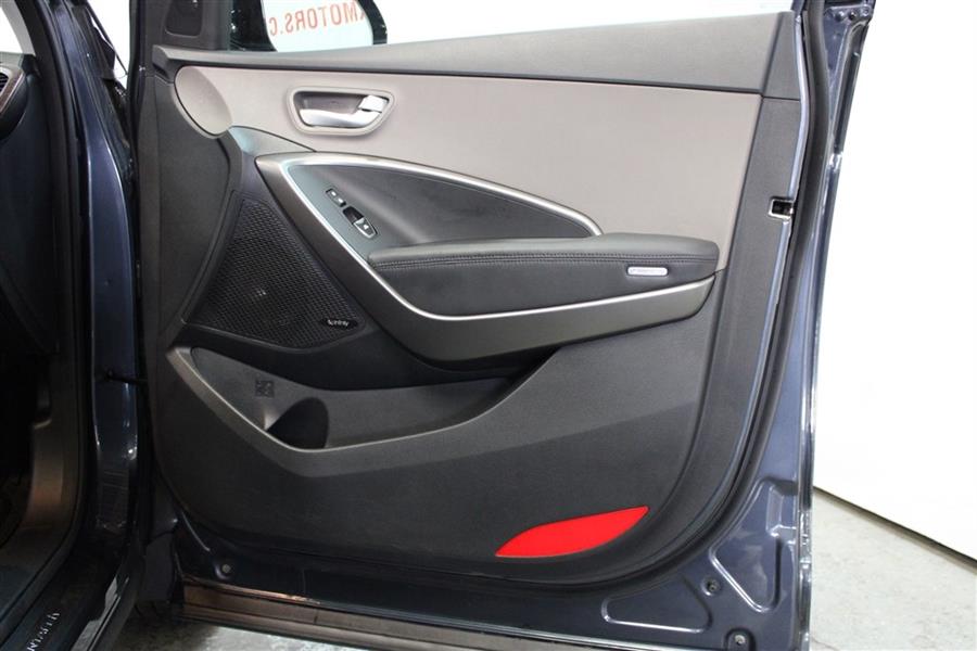 2017 Hyundai Santa Fe SE ULTIMATE, available for sale in Paterson, New Jersey | Fast Track Motors. Paterson, New Jersey 2017 Hyundai Santa Fe SE ULTIMATE, available for sale in Paterson, New Jersey | Fast Track Motors. Paterson, New Jersey