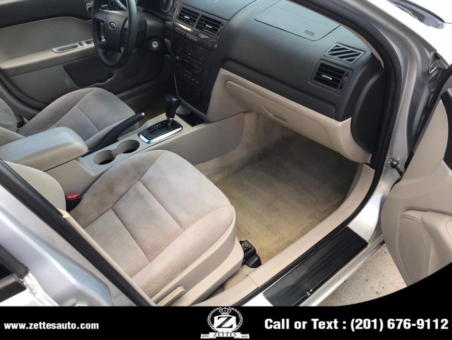 2006 Ford Fusion 4dr Sdn I4 SE, available for sale in Jersey City, New Jersey | Zettes Auto Mall. Jersey City, New Jersey 2006 Ford Fusion 4dr Sdn I4 SE, available for sale in Jersey City, New Jersey | Zettes Auto Mall. Jersey City, New Jersey