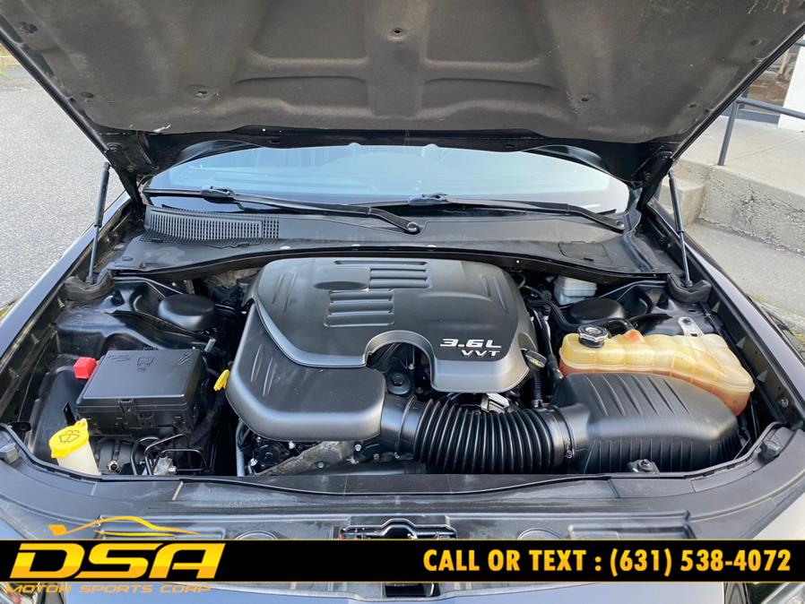 2013 Chrysler 300 4dr Sdn 300S AWD, available for sale in Commack, New York | DSA Motor Sports Corp. Commack, New York 2013 Chrysler 300 4dr Sdn 300S AWD, available for sale in Commack, New York | DSA Motor Sports Corp. Commack, New York