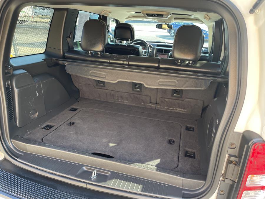 2012 Jeep Liberty 4WD 4dr Limited Jet, available for sale in Bronx, New York | New York Motors Group Solutions LLC. Bronx, New York 2012 Jeep Liberty 4WD 4dr Limited Jet, available for sale in Bronx, New York | New York Motors Group Solutions LLC. Bronx, New York