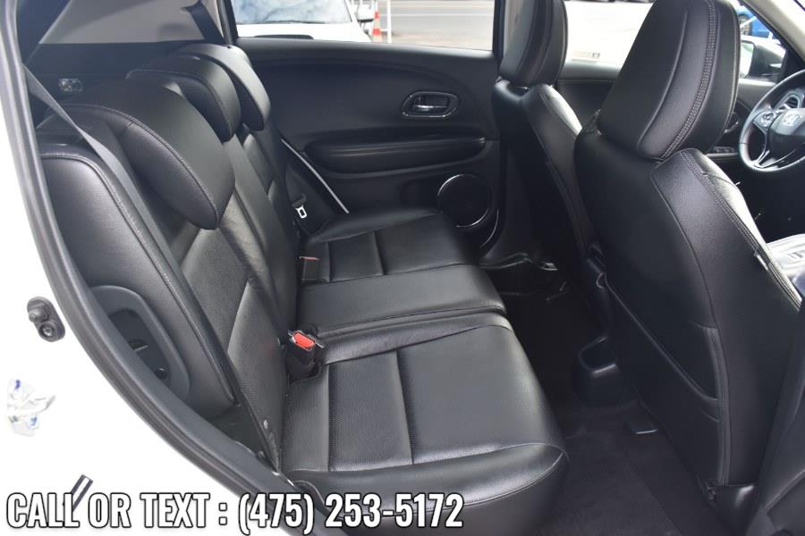 Used Honda HR-V Touring AWD CVT 2019 | Highline Car Connection. Waterbury, Connecticut Used Honda HR-V Touring AWD CVT 2019 | Highline Car Connection. Waterbury, Connecticut