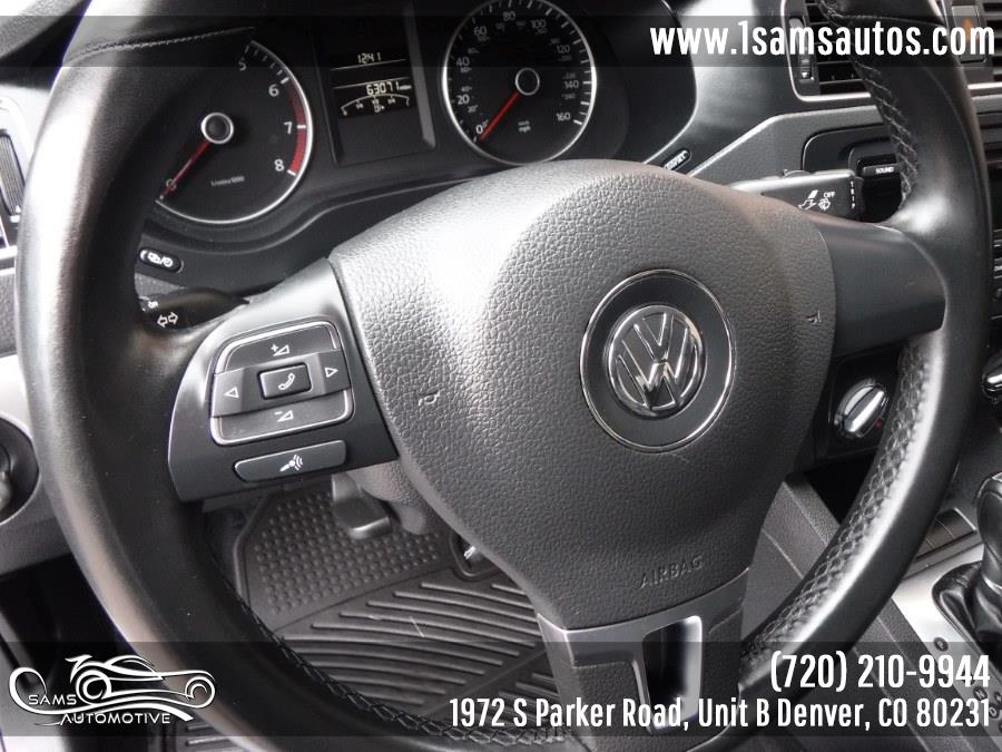 Used Volkswagen Jetta Sedan 4dr Auto SE w/Convenience/Sunroof 2013 | Sam's Automotive. Denver, Colorado Used Volkswagen Jetta Sedan 4dr Auto SE w/Convenience/Sunroof 2013 | Sam's Automotive. Denver, Colorado