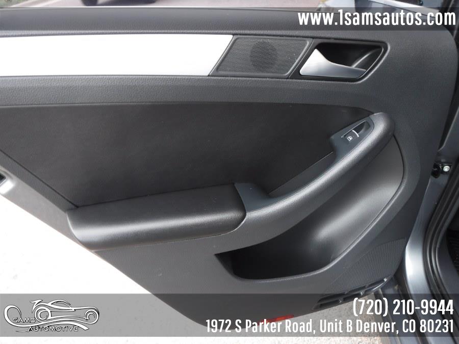 Used Volkswagen Jetta Sedan 4dr Auto SE w/Convenience/Sunroof 2013 | Sam's Automotive. Denver, Colorado Used Volkswagen Jetta Sedan 4dr Auto SE w/Convenience/Sunroof 2013 | Sam's Automotive. Denver, Colorado