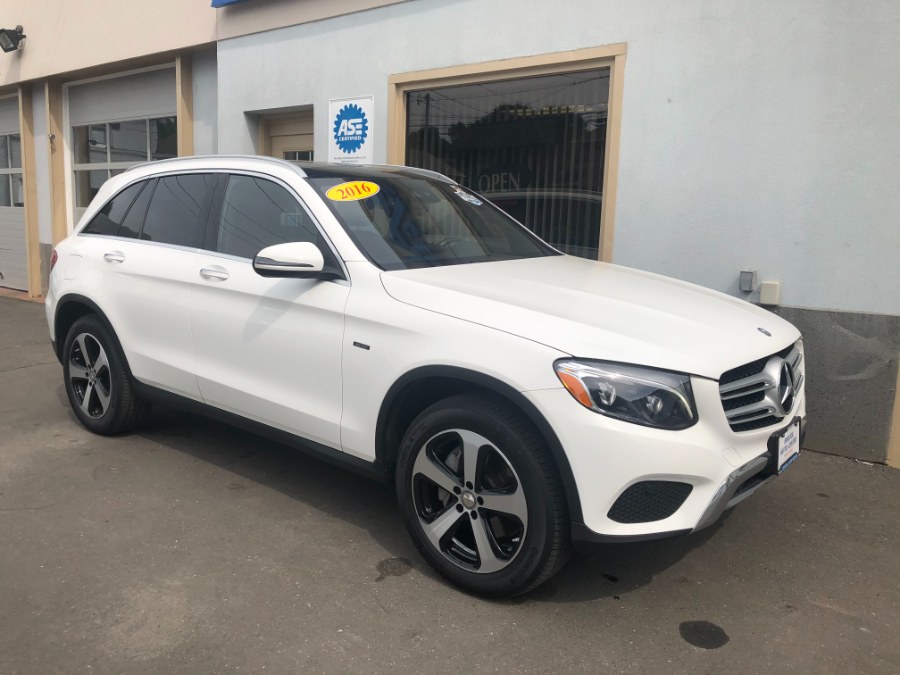 2016 Mercedes-Benz GLC 4MATIC Launch Edition 4dr GLC300, available for sale in Bristol, Connecticut | Bristol Auto Center LLC. Bristol, Connecticut 2016 Mercedes-Benz GLC 4MATIC Launch Edition 4dr GLC300, available for sale in Bristol, Connecticut | Bristol Auto Center LLC. Bristol, Connecticut