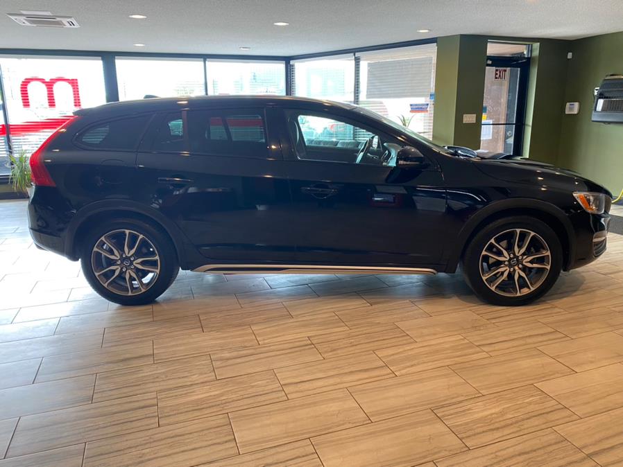 Used Volvo V60 Cross Country 4dr Wgn T5 AWD 2016 | AutoMax. West Hartford, Connecticut Used Volvo V60 Cross Country 4dr Wgn T5 AWD 2016 | AutoMax. West Hartford, Connecticut