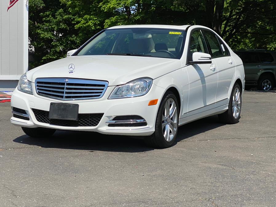 Used Mercedes-Benz C-Class 4dr Sdn C300 Luxury 4MATIC 2014 | Lava Motors 2 Inc. Canton, Connecticut Used Mercedes-Benz C-Class 4dr Sdn C300 Luxury 4MATIC 2014 | Lava Motors 2 Inc. Canton, Connecticut