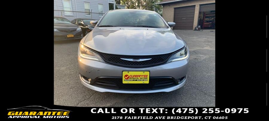 2015 Chrysler 200 S 4dr Sedan, available for sale in Bridgeport, Connecticut | Guarantee Approval Motors. Bridgeport, Connecticut