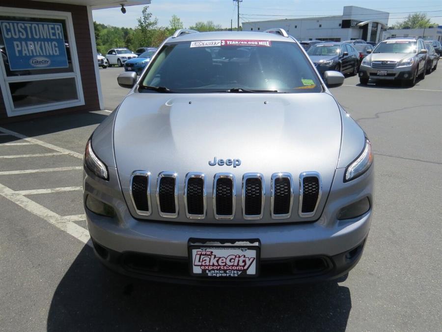 Used Jeep Cherokee Latitude 4x4 4dr SUV 2016 | Lake City Exports Inc. Auburn, Maine Used Jeep Cherokee Latitude 4x4 4dr SUV 2016 | Lake City Exports Inc. Auburn, Maine